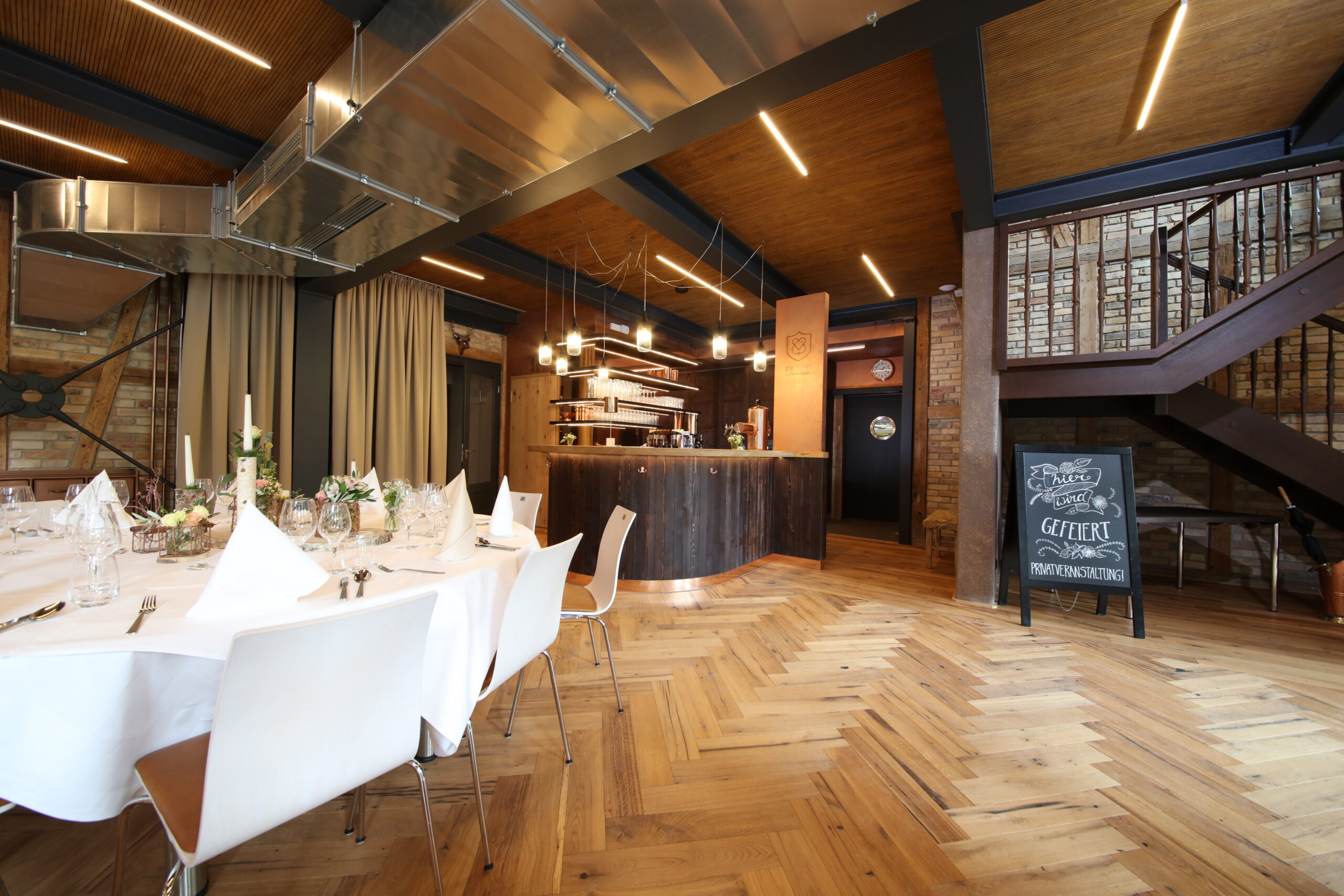 Heiraten-die-Saege-in-Kappel-Loewensaal-4